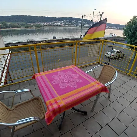 Apartment Ferienwohnung In Ruedesheim Mit Rheinblick 2 *